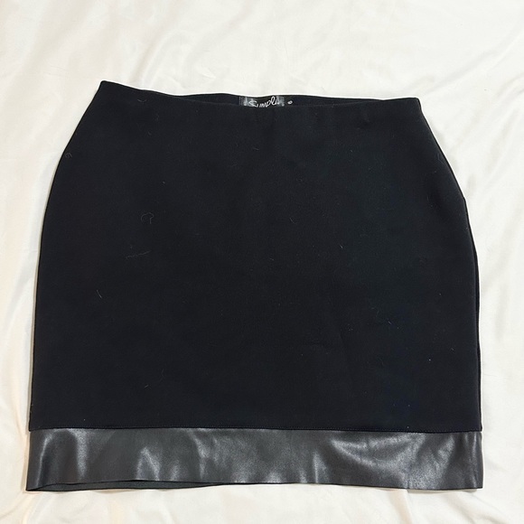 Sympli Skirt with Faux Leather Trim - Picture 1 of 2